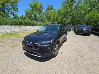 2025 Ford Escape Platinum