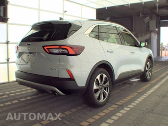 2025 Ford Escape Platinum - miniatura 5
