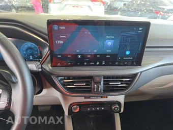 2025 Ford Escape Platinum - miniatura 17