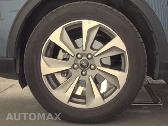 2025 Ford Escape Platinum - miniatura 9