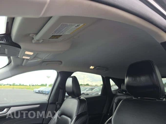 2025 Ford Escape Platinum - miniatura 8