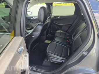 2025 Ford Escape Platinum - miniatura 10