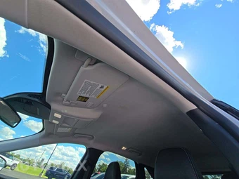 2025 Ford Escape Platinum - miniatura 8