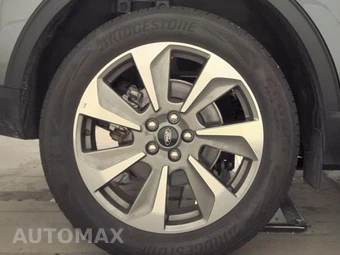 2025 Ford Escape Platinum - miniatura 11