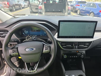 2025 Ford Escape Platinum - miniatura 17