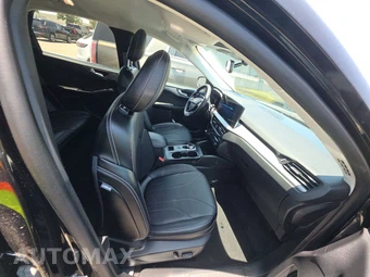 2025 Ford Escape Platinum - miniatura 21