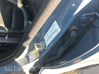 2025 Ford Escape Platinum - miniatura 14