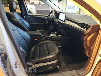 2025 Ford Escape Platinum - miniatura 14