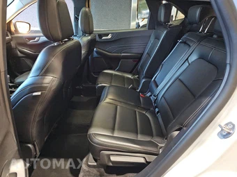 2025 Ford Escape Platinum - miniatura 19