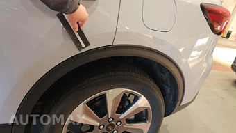 2025 Ford Escape Platinum - miniatura 34