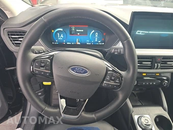 2025 Ford Escape Platinum - miniatura 10
