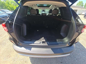 2025 Ford Escape Platinum - miniatura 11