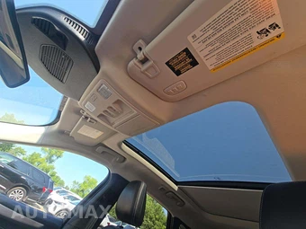 2025 Ford Escape Platinum - miniatura 8