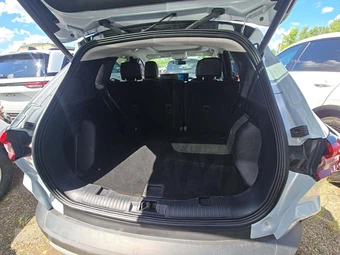 2025 Ford Escape Platinum - miniatura 14
