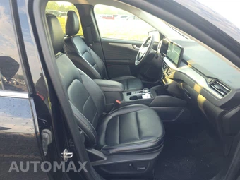 2025 Ford Escape Platinum - miniatura 8