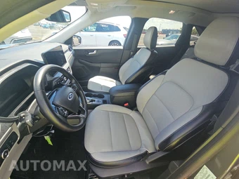 2025 Ford Escape Platinum - miniatura 7