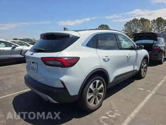 2025 Ford Escape Platinum - miniatura 4