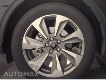 2025 Ford Escape Platinum - miniatura 9