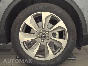 2025 Ford Escape Platinum - miniatura 10