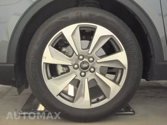 2025 Ford Escape Platinum - miniatura 9