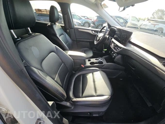 2025 Ford Escape Platinum - miniatura 8