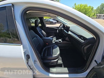 2025 Ford Escape Platinum – miniatura 15