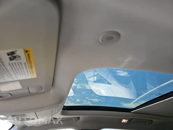 2025 Ford Escape Platinum - miniatura 20