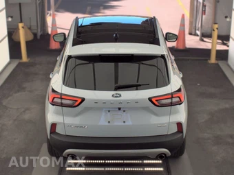 2025 Ford Escape Platinum - miniatura 6