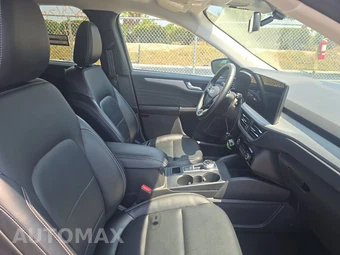 2025 Ford Escape Platinum - miniatura 8