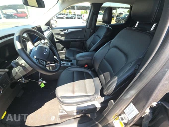 2025 Ford Escape Platinum - miniatura 13