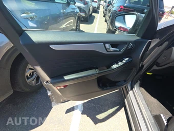 2025 Ford Escape Platinum - miniatura 15