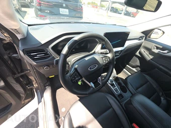 2025 Ford Escape Platinum - miniatura 17