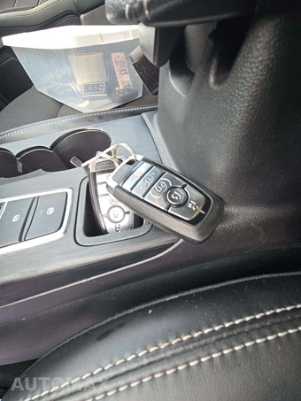 2025 Ford Escape Plug-In Hybrid - miniatura 5