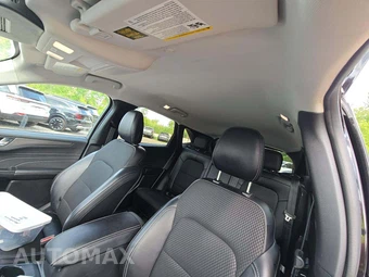 2025 Ford Escape Plug-In Hybrid - miniatura 8