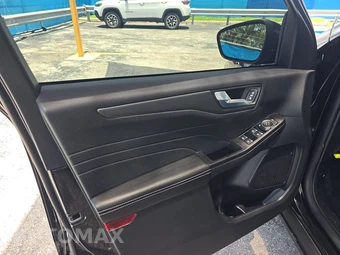 2025 Ford Escape Plug-In Hybrid PHEV - miniatura 9
