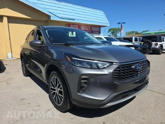 2025 Ford Escape Plug-In Hybrid PHEV - miniatura 4