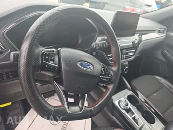 2025 Ford Escape ST-Line - miniatura 10