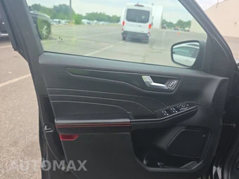 2025 Ford Escape ST-Line - miniatura 9
