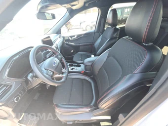 2025 Ford Escape ST-Line – miniatura 13