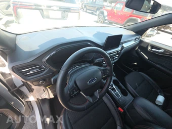 2025 Ford Escape ST-Line – miniatura 17