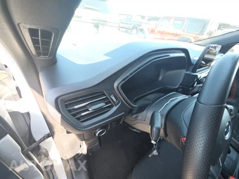 2025 Ford Escape ST-Line – miniatura 18