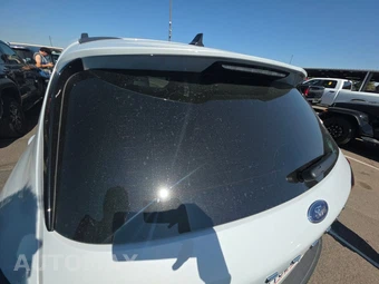 2025 Ford Escape ST-Line – miniatura 23