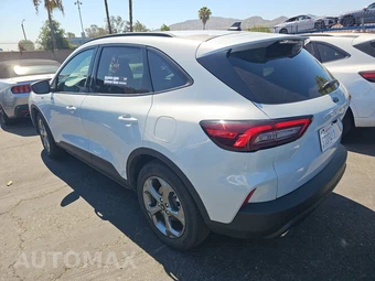 2025 Ford Escape ST-Line - miniatura 6