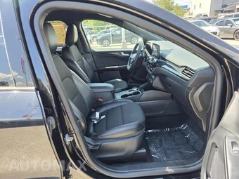 2025 Ford Escape ST-Line - miniatura 30