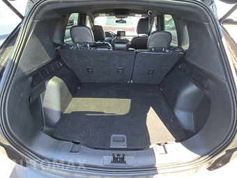 2025 Ford Escape ST-Line - miniatura 17