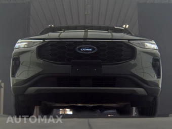 2025 Ford Escape ST-Line - miniatura 3
