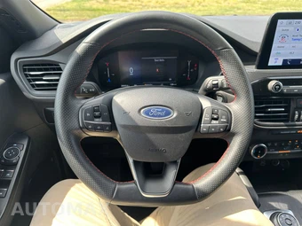 2025 Ford Escape ST-Line - miniatura 24