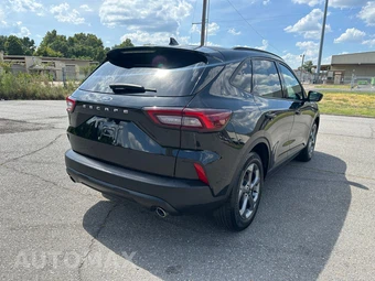 2025 Ford Escape ST-Line - miniatura 5
