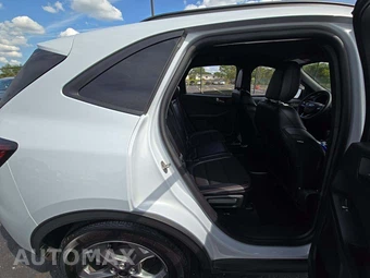 2025 Ford Escape ST-Line – miniatura 13