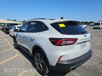 2025 Ford Escape ST-Line - miniatura 6